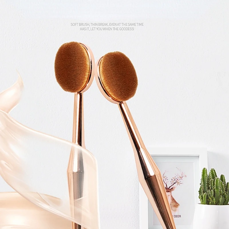1 Pincel de Maquiagem Oval de  - Group Head Brush avaliação e preço